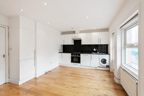 2 bedroom flat for sale, Stile Hall Parade, London W4