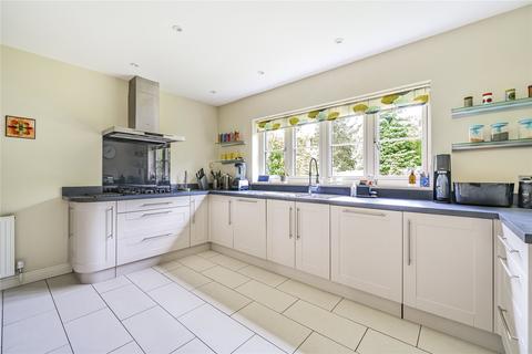 5 bedroom detached house to rent, Grassy Lane, Sevenoaks, Kent, TN13