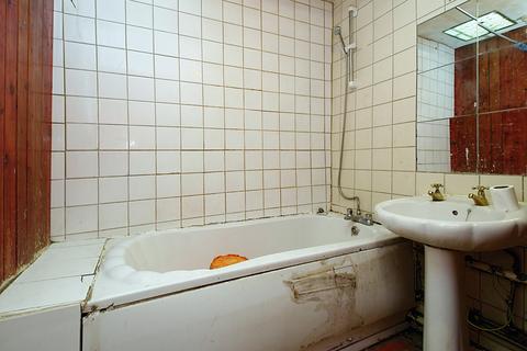 38 Disraeli Close, London, SE28 8AP