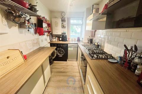 1 bedroom flat for sale, Bledlow Close, London SE28