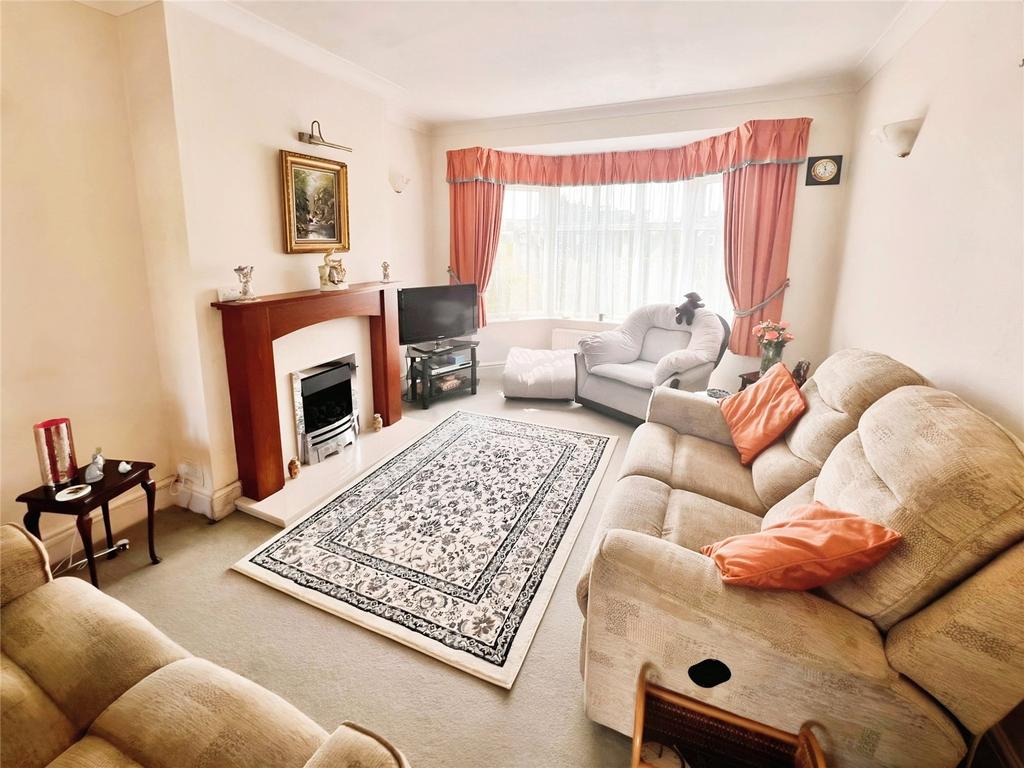 Ashby Road East, BurtononTrent DE15 3 bed semidetached house for