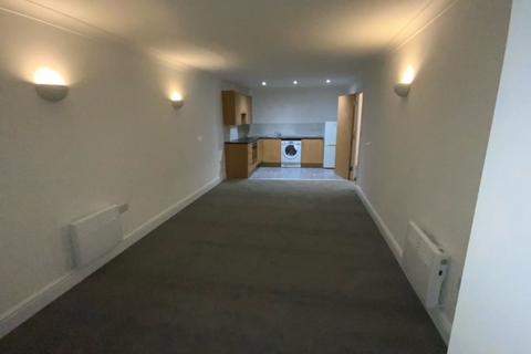 1 bedroom apartment to rent, Whalebone Lane, Romford RM6