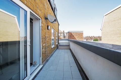 2 bedroom apartment for sale, London Road, London SW17