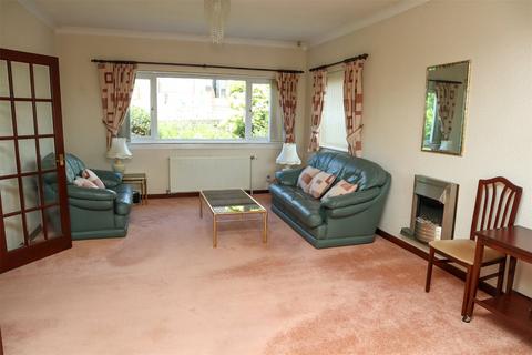 5 Lochknowe Street, Braidwood, Carluke, ML8 5PW