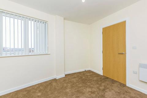 2 bedroom flat for sale, Crecy Court, Leicester LE1