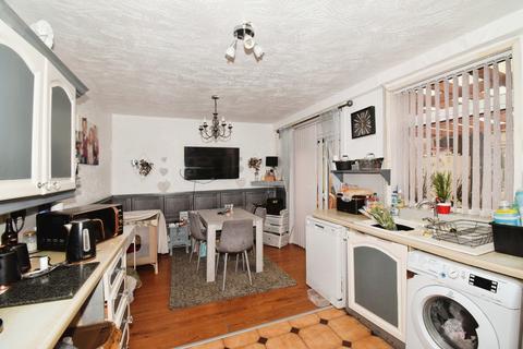 99 Biddle Road, Leicester, LE3 9HL