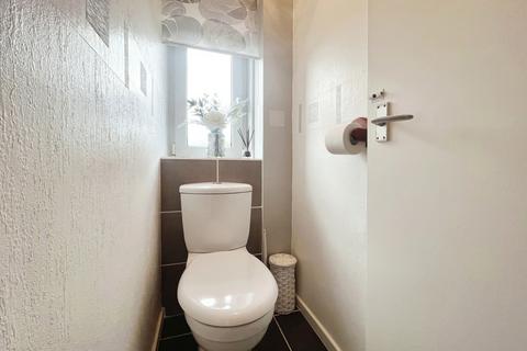 73 Balderstone Close, Leicester, LE5 4ES