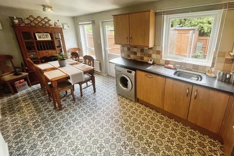73 Balderstone Close, Leicester, LE5 4ES