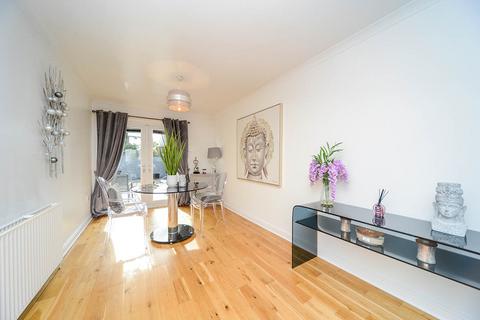 12 Cleekim Drive, Edinburgh, EH15 3QP