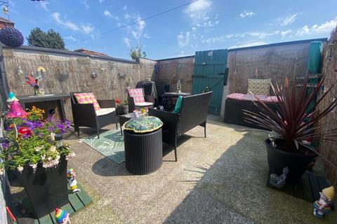 100 Fields New Road, Chadderton, Oldham, OL9 8NH