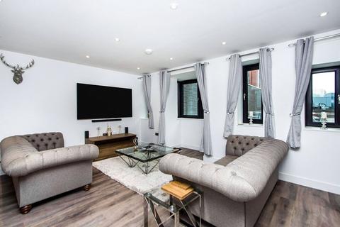 2 bedroom flat for sale, Brayford Wharf North, Lincolnshire LN1