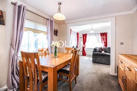 2 bedroom park home for sale, Regent Circle, Torksey Lock LN1