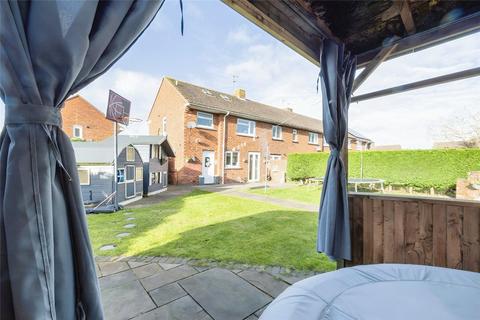9 Bardney Close, Lincoln, LN6 0AL