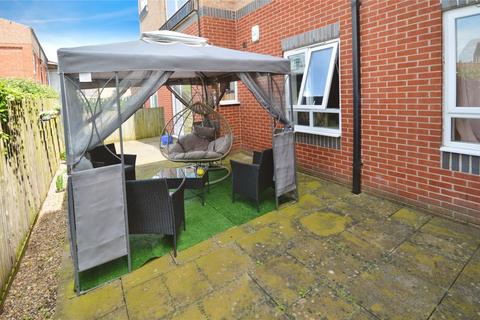 2 bedroom flat for sale, Tanners Court, Lincolnshire LN5