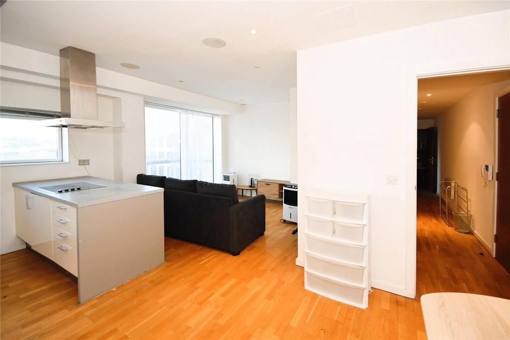Lounge/Kitchen