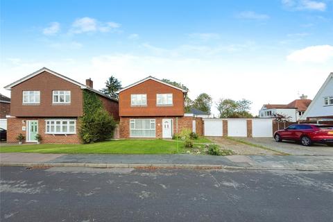 4 bedroom detached house for sale, Dickens Close, Kent DA3