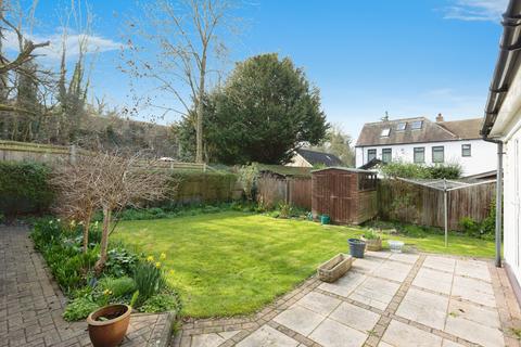 8 Kent Road, Longfield, DA3 7QR