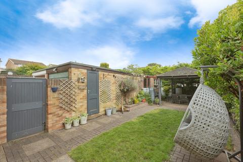 44 Istead Rise, Gravesend, DA13 9JF