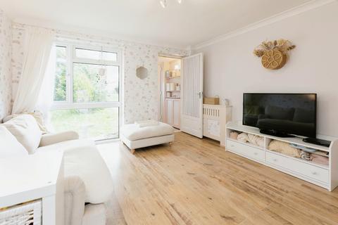 234 Highview, Vigo, Gravesend, DA13 0UZ