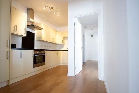 2 bedroom flat for sale, Mill Street, Kent ME15