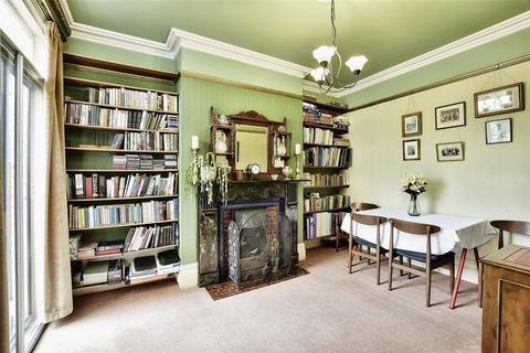 67 Bower Mount Road, Maidstone, ME16 8AS