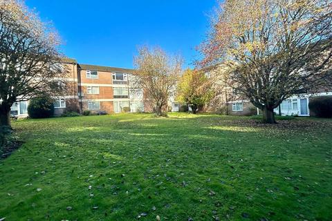 2 bedroom flat for sale, Tonbridge Road, Kent ME16