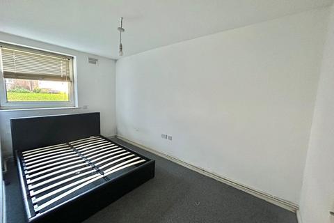 2 bedroom flat for sale, Tonbridge Road, Kent ME16