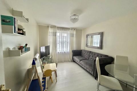 2 bedroom flat for sale, Boxley Road, Kent ME14