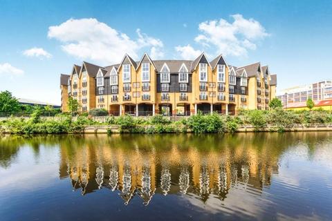 1 bedroom flat for sale, St Peters St, Kent ME16