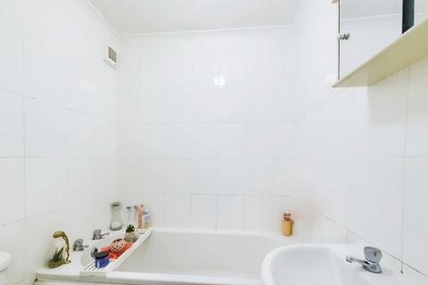 Flat 38, Beatty Court Anson Drive, Southampton, SO19 8RQ