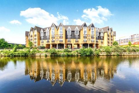 1 bedroom flat for sale, St. Peters Street, Kent ME16