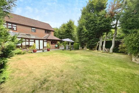 4 bedroom detached house for sale, Russett Close, Kent ME20