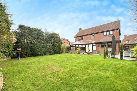 4 bedroom detached house for sale, Russett Close, Kent ME20