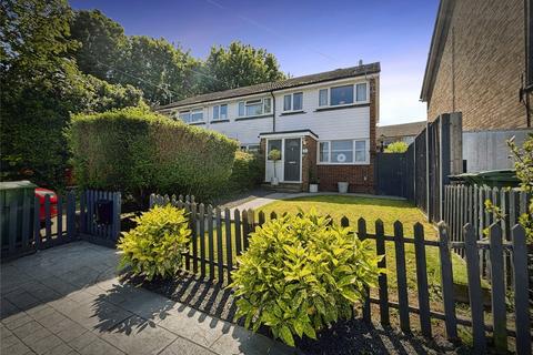 3 bedroom end of terrace house for sale, Higham Close, Kent ME15