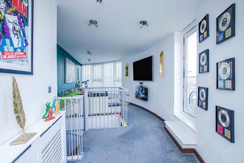 40 Cornhill Place, Maidstone, ME15 6GX