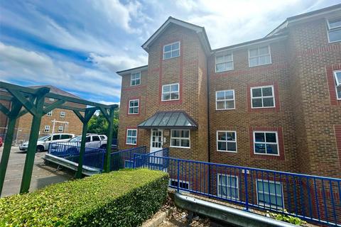 2 bedroom flat for sale, River Bank Close, Kent ME15