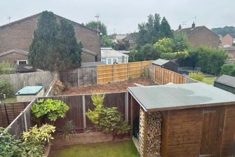 2 bedroom maisonette for sale, Addlestone