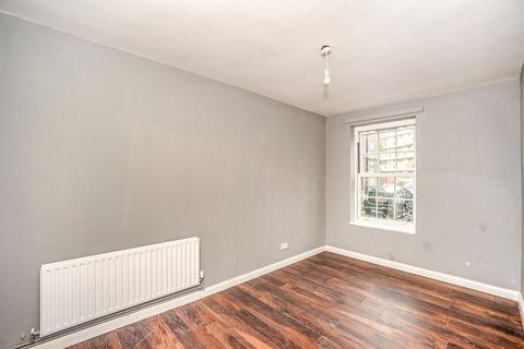 4 bedroom flat for sale, Peckham Park Road, London SE15