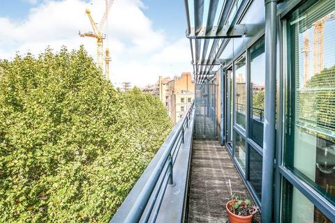 1 bedroom flat for sale, Southwark Bridge Road, London SE1