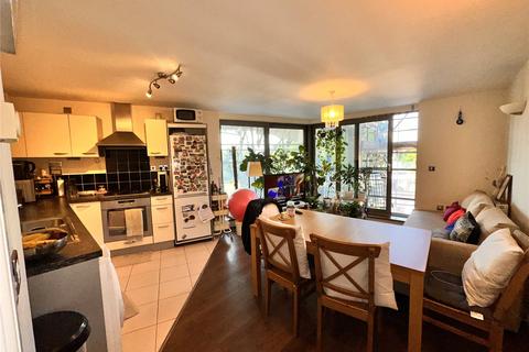 2 bedroom flat for sale, Sumner Road, London SE15