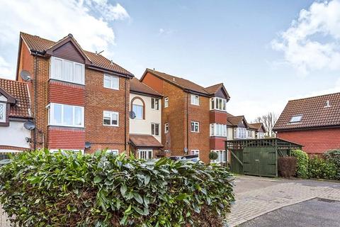 1 bedroom flat for sale, Sterling Gardens, New Cross, London SE14