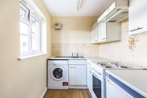 1 bedroom flat for sale, Sterling Gardens, New Cross, London SE14