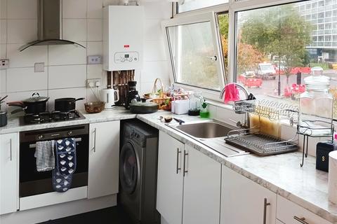 3 bedroom maisonette for sale, Featley Road, London SW9