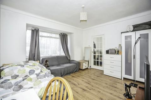 65 Milton Court Road, London, SE14 6JJ