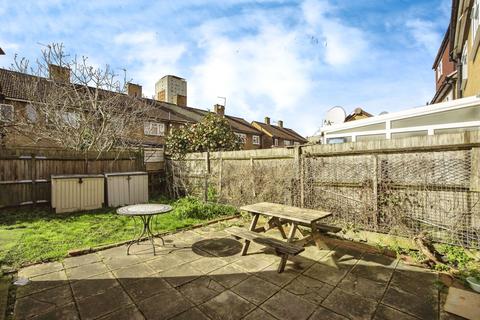 65 Milton Court Road, London, SE14 6JJ