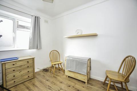 65 Milton Court Road, London, SE14 6JJ