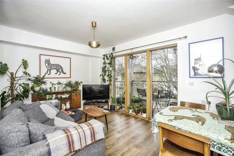 1 bedroom flat for sale, New Cross Road, London SE14