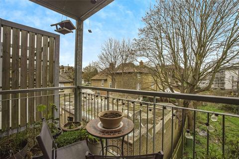 1 bedroom flat for sale, New Cross Road, London SE14