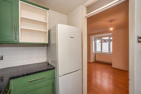 1 bedroom flat for sale, Seymour Gardens, London SE4