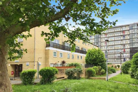 1 bedroom flat for sale, Wentworth Crescent, London SE15